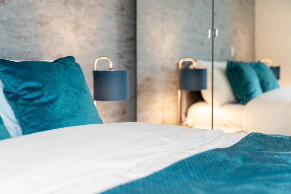 Centre 2bed - With Balcony & Parking Appartement *