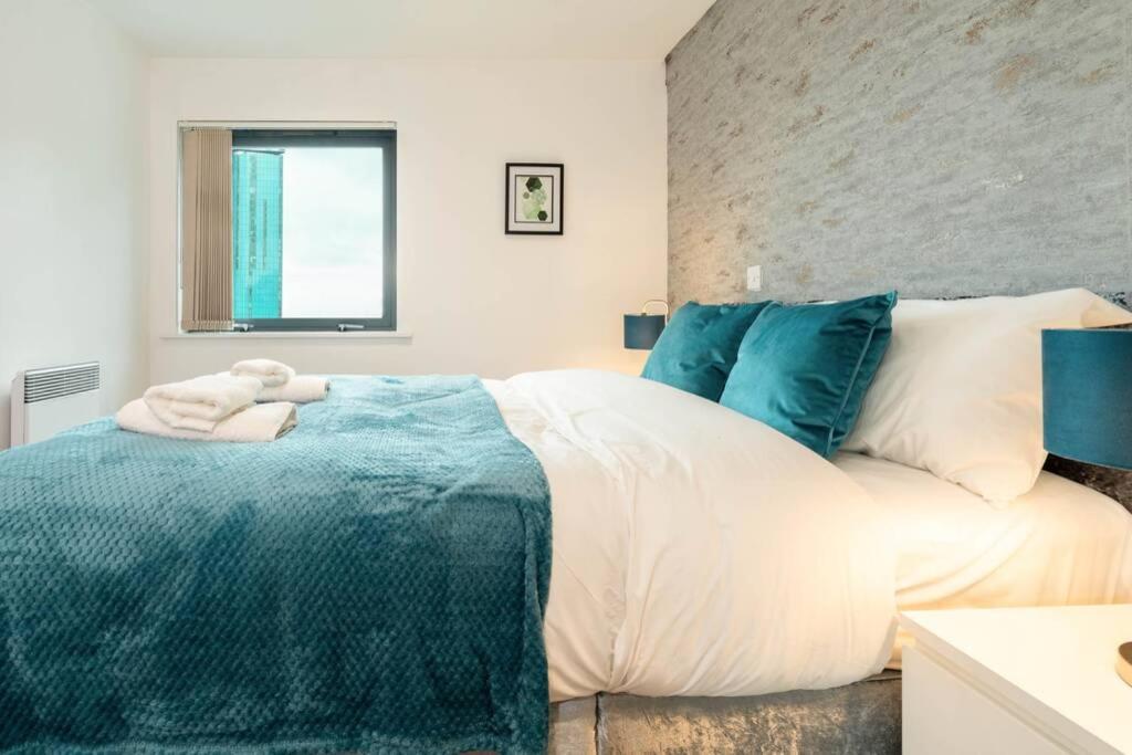 Centre 2bed - With Balcony & Parking Appartement *